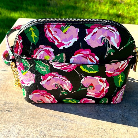 NWOT Betsey Johnson Crossbody - Picture 3 of 7
